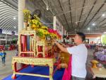 พิธีทำบุญตักบาตรเทโวโรหนะ เนื่องในเทศกาลวันออกพรรษา